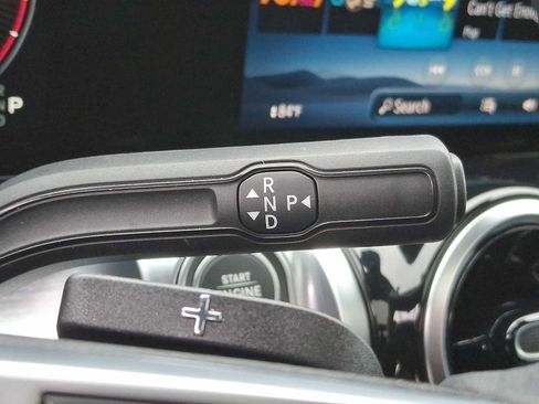 Used 2026 Mercedes-Benz GLB 250 4MATIC image 12