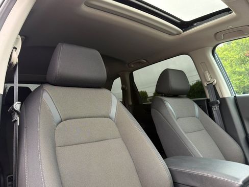 Used 2025 Honda CR-V EX image 16
