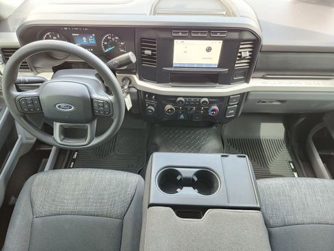 Used 2023 Ford F250 XLT AWD/4WD image 30