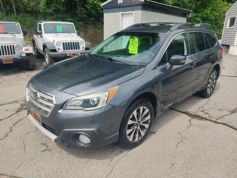 Used 2015 Subaru Outback 2.5i Limited AWD/4WD image 2