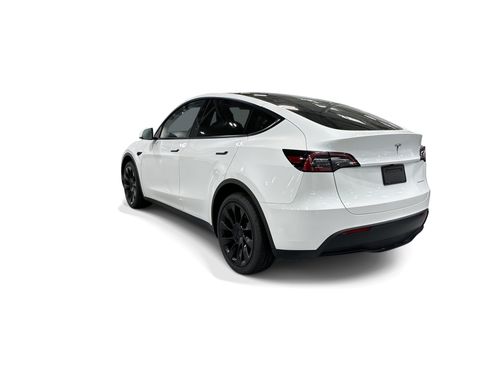 Certified 2023 Tesla Model Y Long Range AWD/4WD image 4