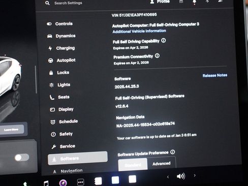 Used 2023 Tesla Model 3 Standard Range image 25