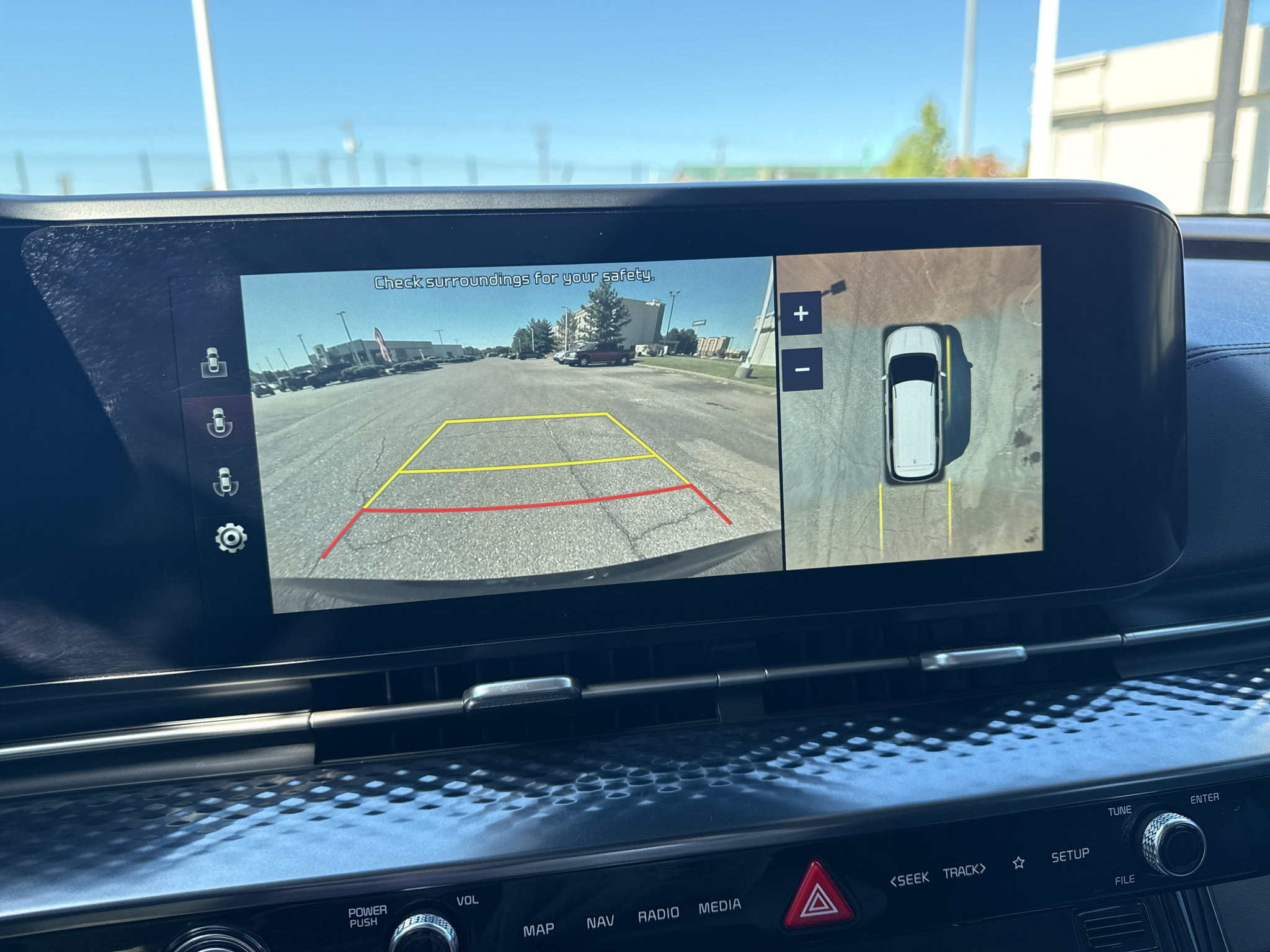 Used 2022 Kia Carnival SX Prestige FWD image 21