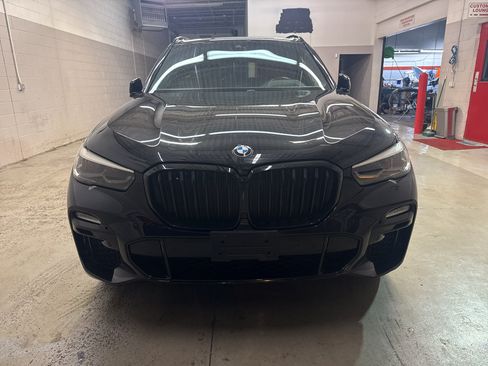 Used 2019 BMW X5 xDrive40i w/ M Sport Package AWD/4WD image 2