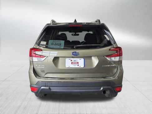 Certified 2024 Subaru Forester Premium AWD/4WD image 6