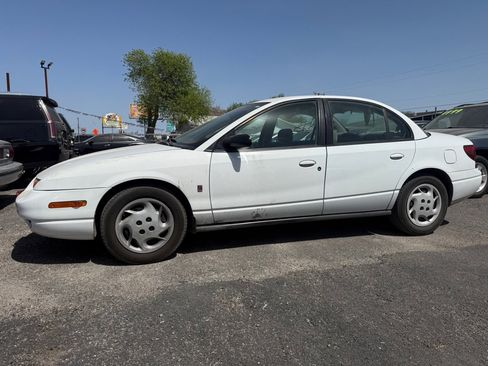 Used 2002 Saturn S-Series SL2 image 5