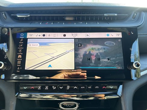 New 2026 Jeep Grand Cherokee Altitude image 25