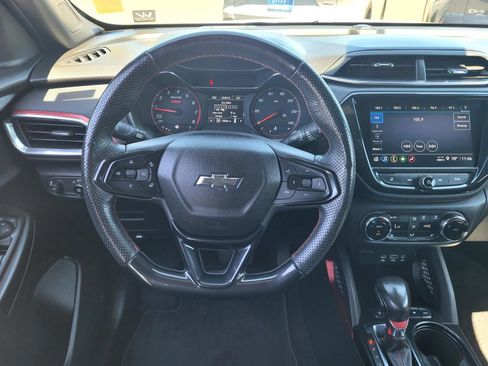 Used 2023 Chevrolet TrailBlazer RS w/ Convenience Package AWD/4WD image 18