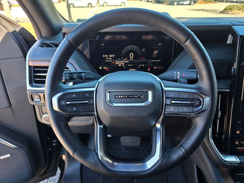 Used 2025 GMC Yukon Denali image 23