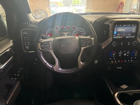 Used 2021 Chevrolet Silverado 1500 LT Trail Boss w/ Convenience Package II AWD/4WD image 14