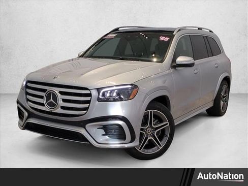 Used 2025 Mercedes-Benz GLS 450 4MATIC image 1