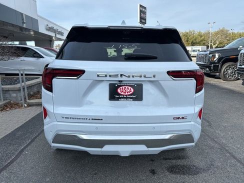 New 2026 GMC Terrain Denali w/ LPO, Floor Liner Package image 5