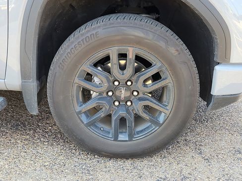 Used 2024 GMC Sierra 1500 Elevation w/ LPO, Elevation Black Package image 5