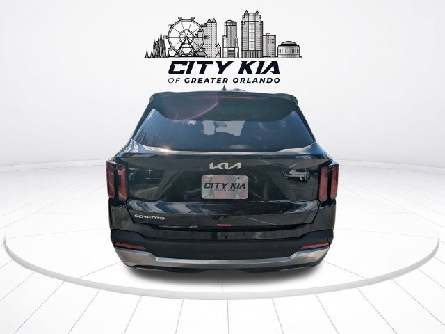 Used 2026 Kia Sorento S FWD image 5