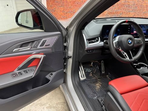 Certified 2025 BMW X1 M35i image 9