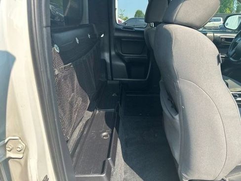 Used 2019 Toyota Tacoma SR RWD image 29