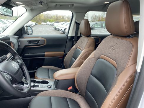 Used 2025 Ford Bronco Sport Outer Banks w/ Sasquatch Outer Banks Package image 8