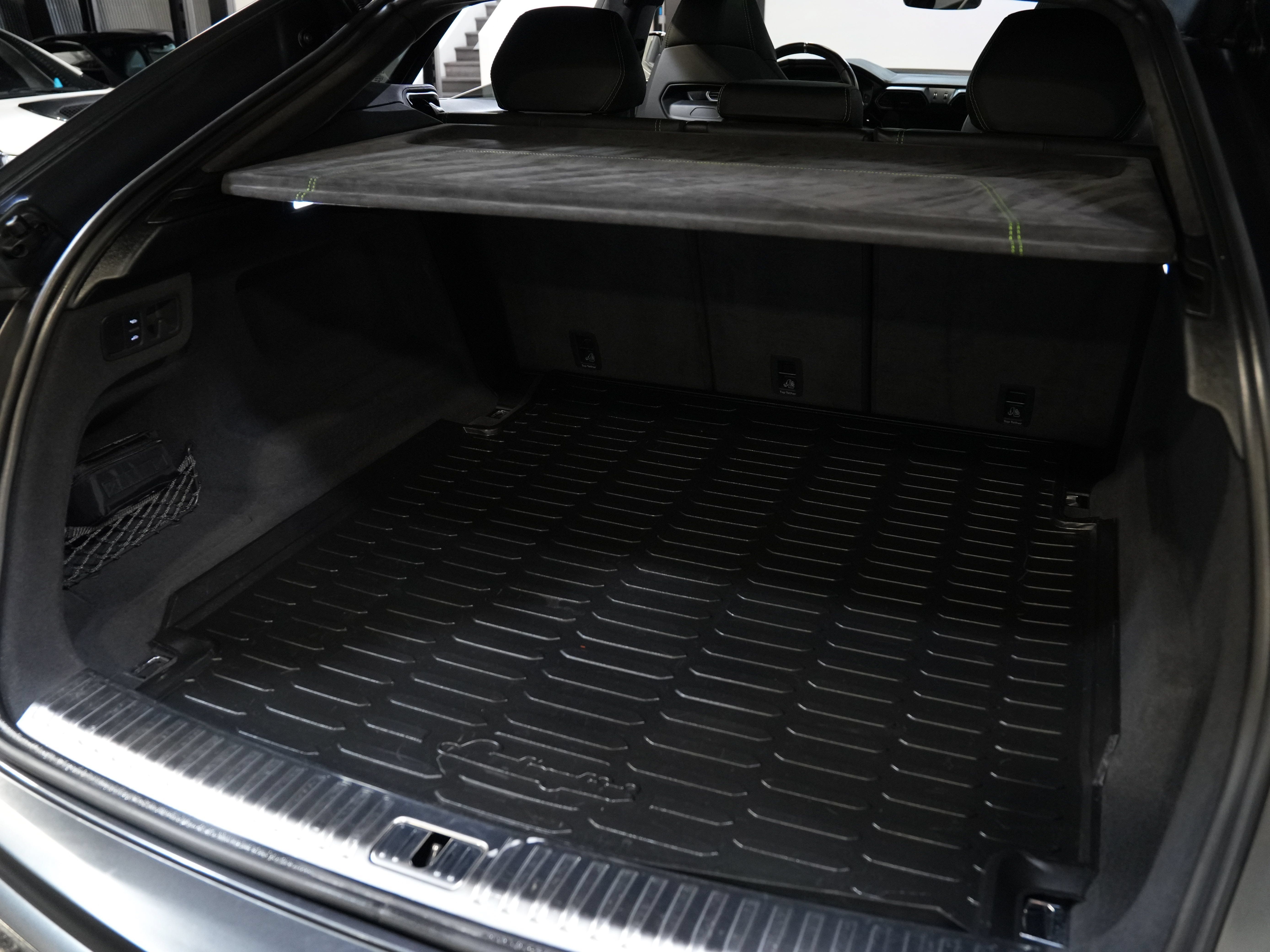 Used 2019 Lamborghini Urus AWD/4WD image 56