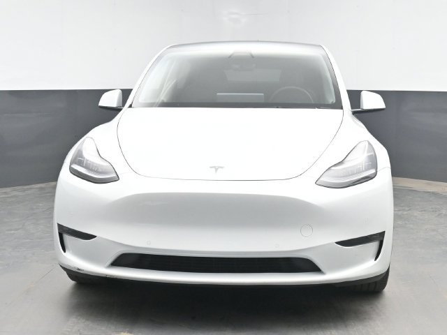 Used 2022 Tesla Model Y Long Range AWD/4WD image 3