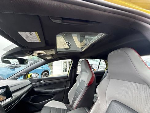Used 2022 Volkswagen GTI Autobahn FWD image 15