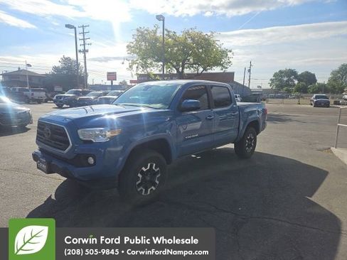 Used 2019 Toyota Tacoma SR5 AWD/4WD image 1