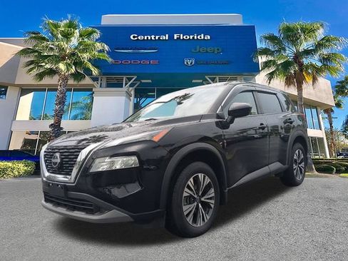 Used 2023 Nissan Rogue SV AWD/4WD image 9