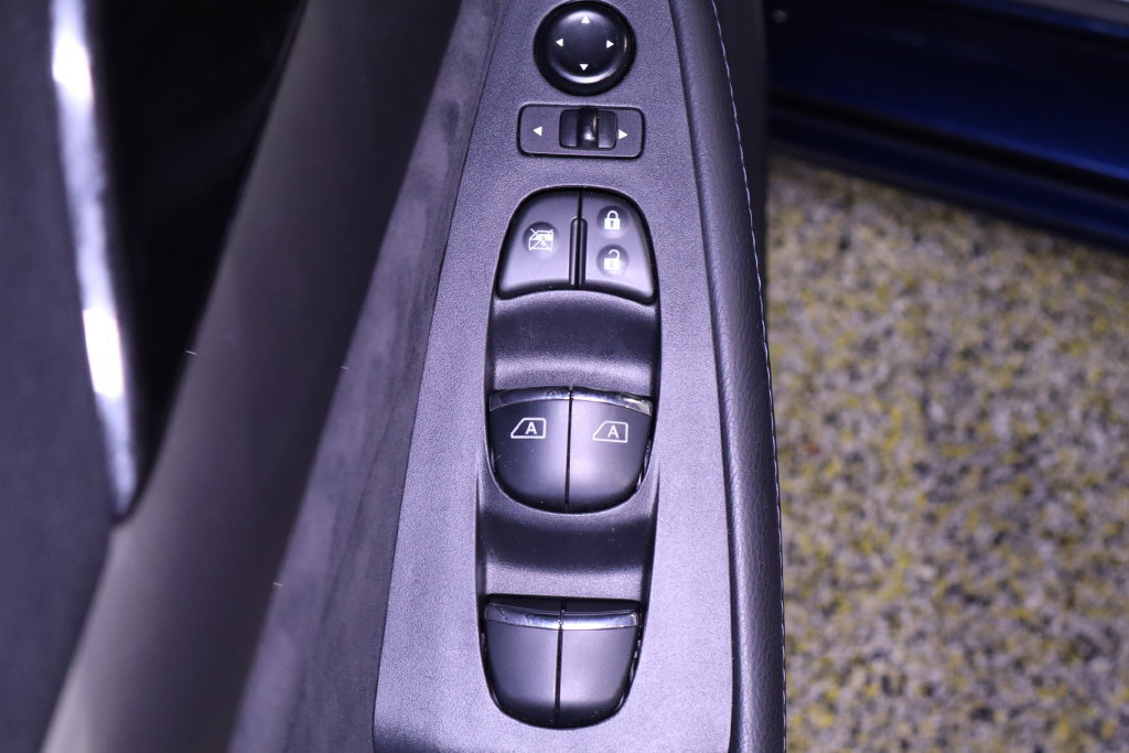 Used 2016 Nissan Maxima SR FWD image 36