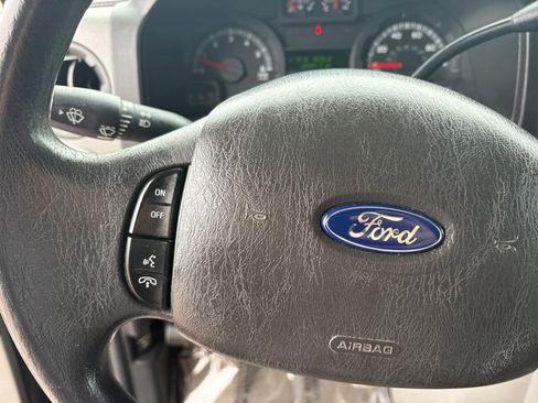 Used 2016 Ford E-450 and Econoline 450 Super Duty RWD image 22