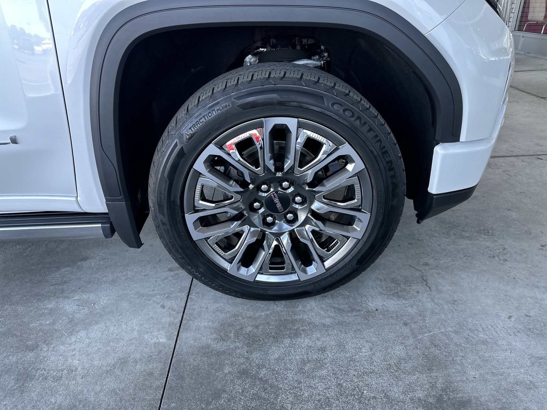 Certified 2024 GMC Sierra 1500 Denali Ultimate AWD/4WD image 32