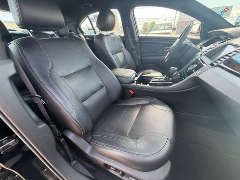 Used 2016 Ford Taurus Limited w/ Equipment Group 301A FWD image 29