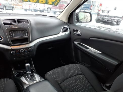 Used 2018 Dodge Journey SE w/ Connectivity Group image 15