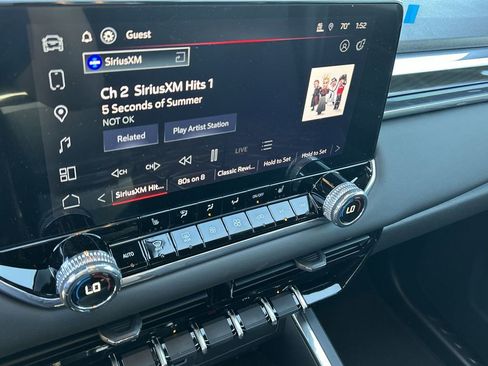 New 2026 GMC Canyon Elevation w/ Convenience Package image 13