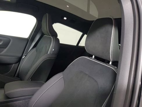 Certified 2024 Volvo C40 P8 Recharge Plus w/ Protection Package Premier RWD image 22