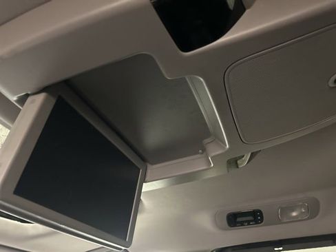 Certified 2024 Honda Odyssey Touring image 24