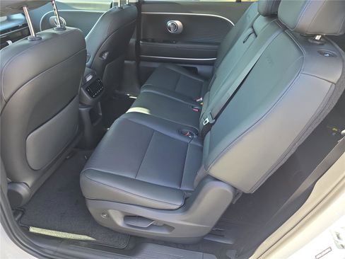 New 2026 Hyundai Ioniq 9 SEL image 6