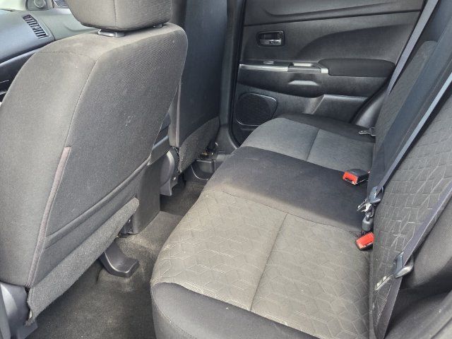 Used 2021 Mitsubishi Outlander Sport SE FWD image 11