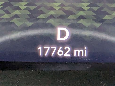 Used 2024 Jeep Wrangler Rubicon w/ Capability Package image 31