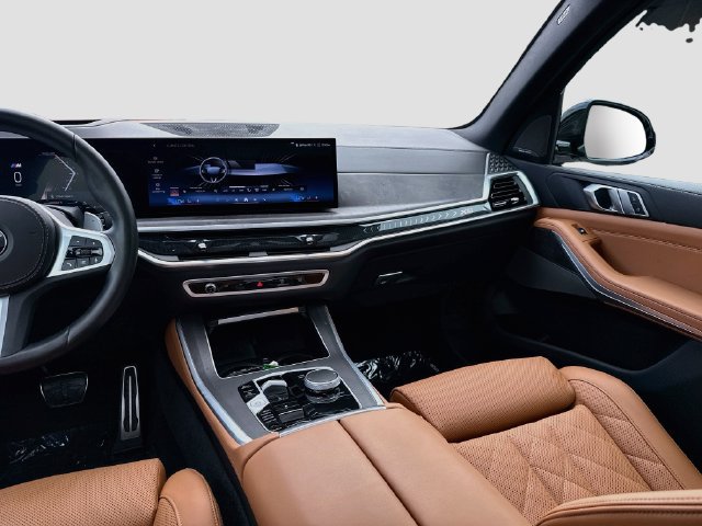 Used 2024 BMW X5 sDrive40i w/ M Sport Package RWD image 24