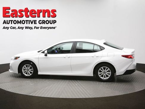 Used 2025 Toyota Camry LE FWD image 61