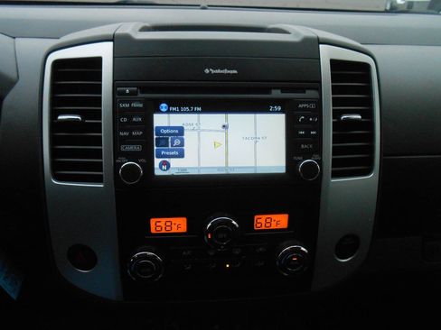 Used 2019 Nissan Frontier PRO-4X w/ Pro-4x Luxury Package image 13