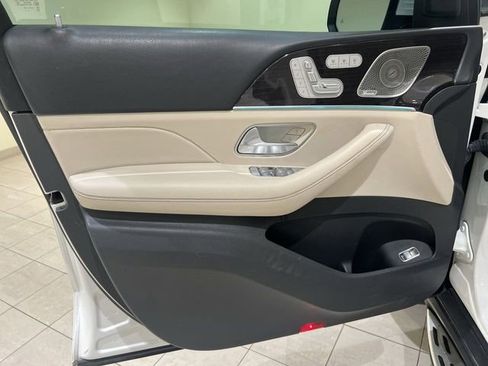 Used 2020 Mercedes-Benz GLS 450 4MATIC image 22