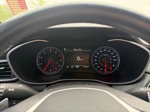 Used 2019 Genesis G70 3.3T Advanced w/ Sport Package image 16