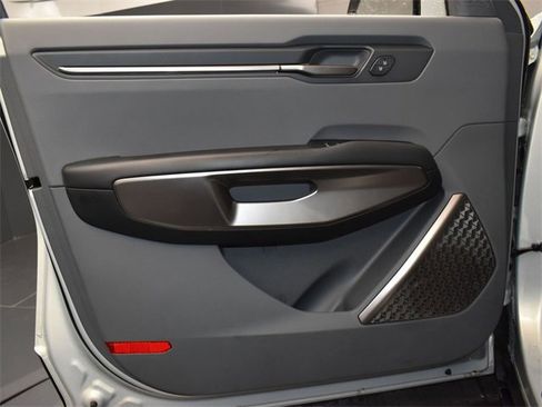 Certified 2024 Kia EV9 Light Long Range image 17