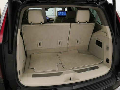 Used 2021 Cadillac Escalade Premium Luxury Platinum image 38