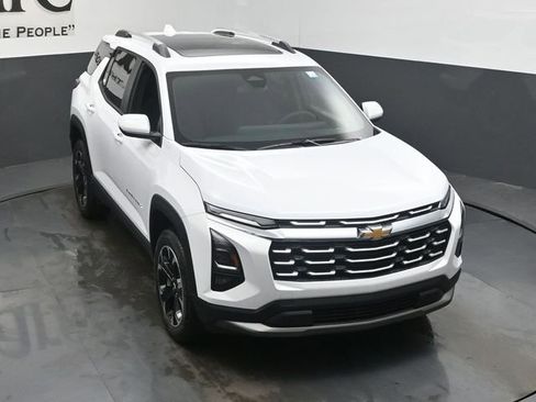 New 2026 Chevrolet Equinox LT w/ LPO, Floor Liner Package image 25