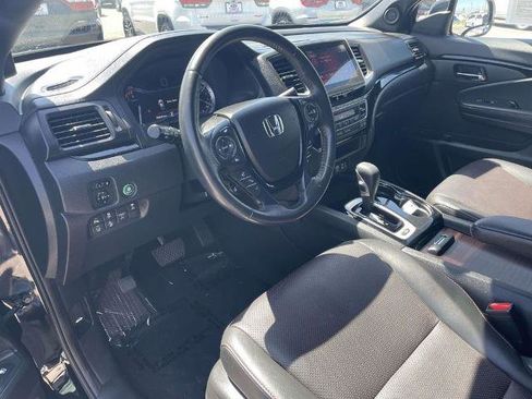 Used 2018 Honda Ridgeline Black Edition image 8