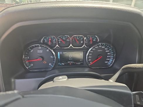 Used 2017 GMC Sierra 1500 SLE w/ SLE Value Package AWD/4WD image 11