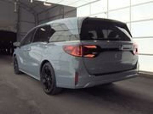 Used 2025 Honda Odyssey Sport-L image 5