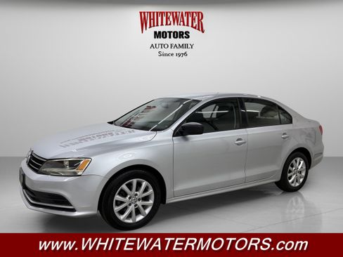 Used 2015 Volkswagen Jetta SE FWD image 1