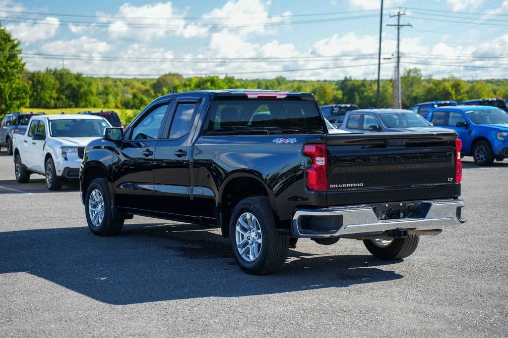 Used 2026 Chevrolet Silverado 1500 LT AWD/4WD image 7